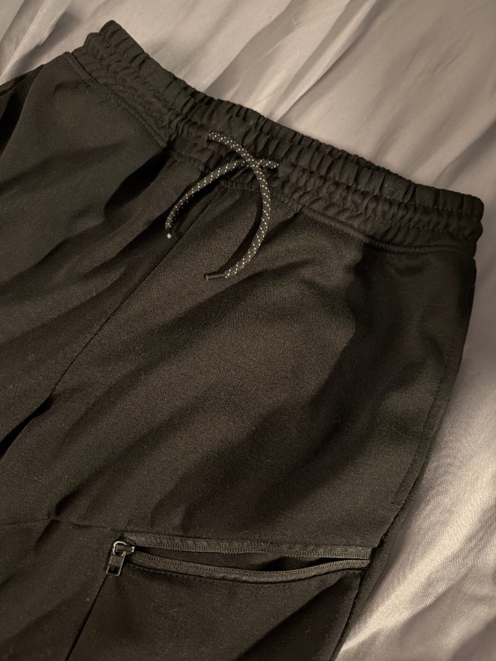 WT O2 black sweatpants - Picture 3 of 4
